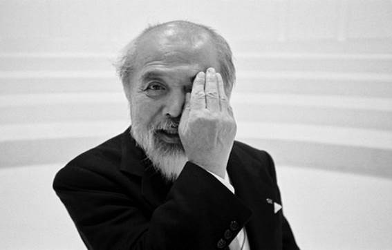 Artforum International