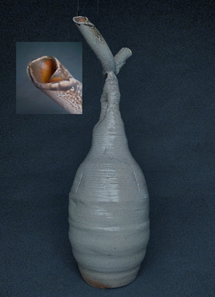 A picture containing ceramic ware, pottery, porcelain

Description automatically generated