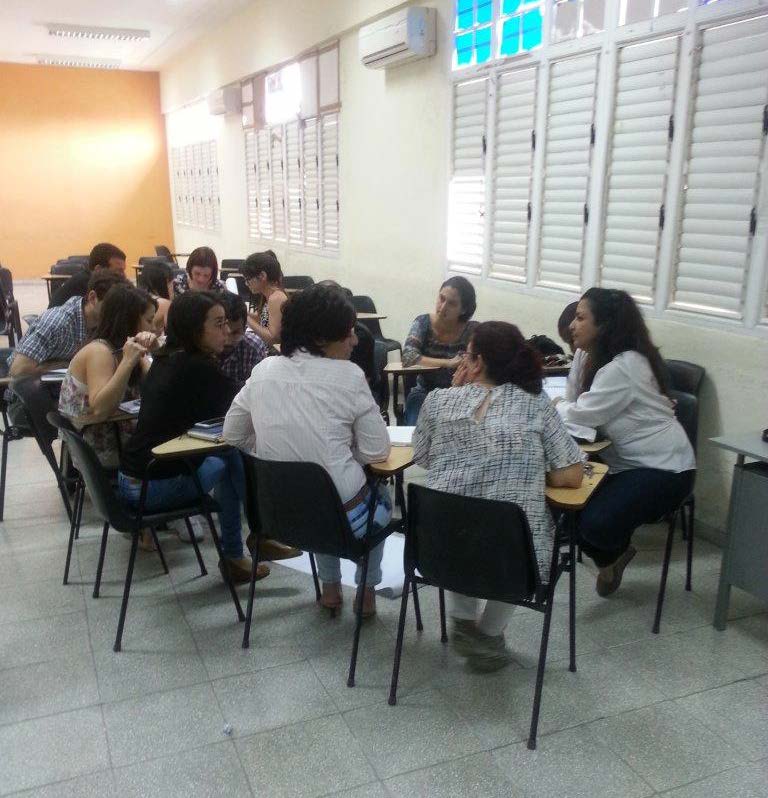 La evaluación como modo de actuación profesional de los diseñadores. Una experiencia docente – investigativa.